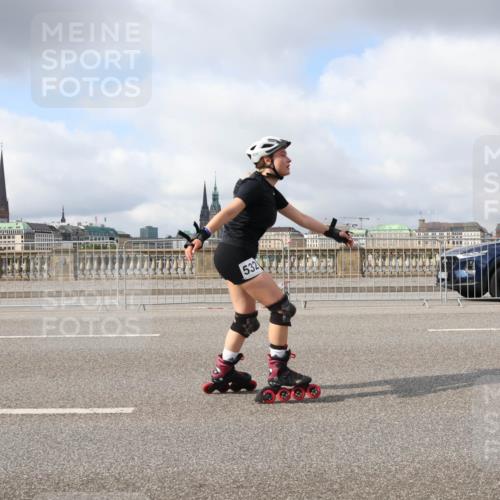 29.06.2025 - hella hamburg halbmarathon Lena Gebhardt http://msf.ph/oto/8321837 29.06.2025 09:07:45 Lombardsbrücke 532 meine-sportfotos.de