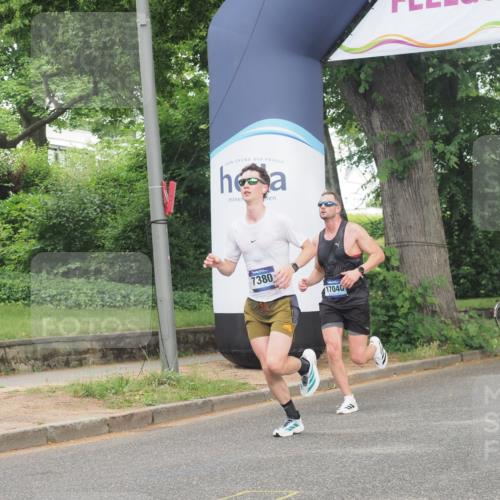 29.06.2025 - hella hamburg halbmarathon KatJ http://msf.ph/oto/8321851 29.06.2025 10:16:35 Zwischen KM18-KM19 7380 meine-sportfotos.de