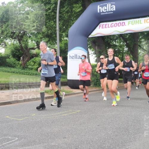 29.06.2025 - hella hamburg halbmarathon KatJ http://msf.ph/oto/8321895 29.06.2025 10:46:02 Zwischen KM18-KM19 2957, 3181, 6208, 7259, 8089 meine-sportfotos.de