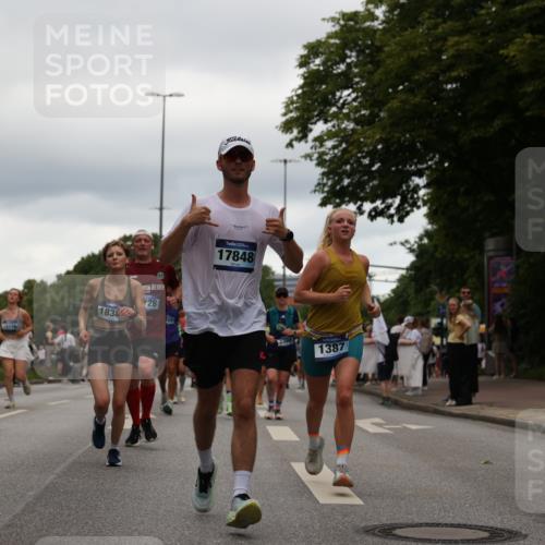 29.06.2025 - hella hamburg halbmarathon Yannick Fuchs http://msf.ph/oto/8322195 29.06.2025 10:51:15 20KM 1200, 1239, 1387, 1563, 1715, 1719, 1972, 2282, 2417, 2652, 2676, 4167, 4261, 5015, 5134, 5457, 5458, 5728, 6272, 6720, 6892, 7159, 7269, 8744, 9577, 10383, 10408, 11043, 11832, 12144, 12509, 12773, 12774, 13245, 13376, 13523, 13664, 14361, 14737, 14881, 14951, 15090, 15110, 15125, 15189, 15220, 15349, 15664, 16093, 16418, 16830, 16909, 17160, 17201, 17758, 17769, 17828, 17848, 18388 meine-sportfotos.de