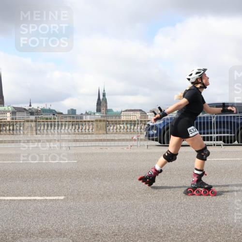 29.06.2025 - hella hamburg halbmarathon Lena Gebhardt http://msf.ph/oto/8322222 29.06.2025 09:07:45 Lombardsbrücke 532 meine-sportfotos.de