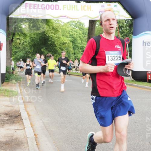 29.06.2025 - hella hamburg halbmarathon MichiJ http://msf.ph/oto/8322253 29.06.2025 10:37:23 Zwischen KM18-KM19 1381, 1630, 2013, 4261, 6115, 7100, 8112, 8657, 9491, 9695, 10860, 13225, 13688, 14012, 14526, 15523, 15620, 15803, 16403, 16891, 18489, 19020 meine-sportfotos.de