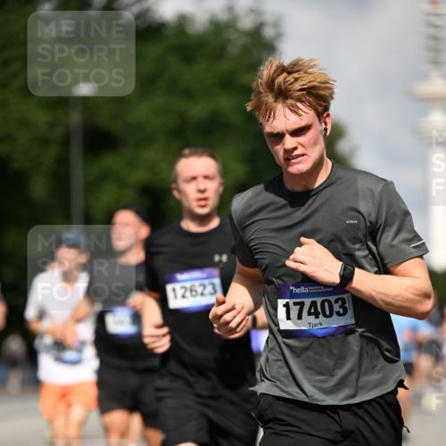 29.06.2025 - hella hamburg halbmarathon Dr. Thomas Lammeyer http://msf.ph/oto/8322267 29.06.2025 09:55:32 Kennedybrücke 1312, 1353, 1569, 1763, 2653, 2880, 3437, 3618, 3697, 4297, 4991, 5014, 5047, 5129, 5231, 5690, 5987, 6490, 6700, 6770, 7092, 8074, 8359, 8900, 9358, 9547, 9659, 10319, 10480, 10978, 11021, 11062 meine-sportfotos.de