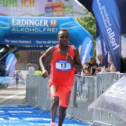 29.06.2025 - hella hamburg halbmarathon Strokosch-Dieckow http://msf.ph/oto/8322305 29.06.2025 10:03:53 Ziel 13 meine-sportfotos.de