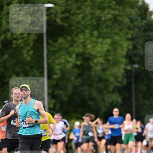 29.06.2025 - hella hamburg halbmarathon Dr. Thomas Lammeyer http://msf.ph/oto/8322327 29.06.2025 10:39:19 Kennedybrücke 1417, 1497, 1821, 1849, 2265, 2482, 3130, 3409, 4564, 4884, 5027, 5793, 6335, 6379, 6571, 6746, 6803, 6859, 7020, 7386, 7733, 8369, 9164, 9248, 9342, 10335, 10358, 10393, 10464, 10606, 11320 meine-sportfotos.de