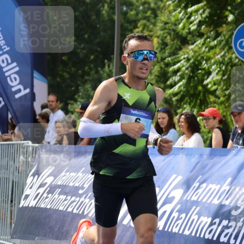 29.06.2025 - hella hamburg halbmarathon Strokosch-Dieckow http://msf.ph/oto/8322335 29.06.2025 10:03:44 Ziel 6, 13 meine-sportfotos.de
