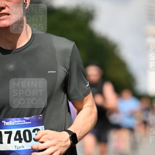 29.06.2025 - hella hamburg halbmarathon Dr. Thomas Lammeyer http://msf.ph/oto/8322341 29.06.2025 09:55:33 Kennedybrücke 1312, 1353, 1569, 1763, 2653, 2880, 3437, 3618, 3697, 4991, 5014, 5047, 5129, 5231, 5690, 5987, 6490, 6700, 6770, 8074, 8359, 8900, 9358, 9547, 9659, 10319, 10480, 10978, 11021, 11062 meine-sportfotos.de
