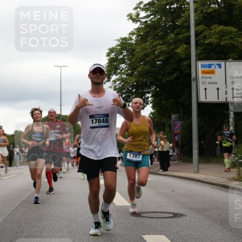 29.06.2025 - hella hamburg halbmarathon Yannick Fuchs http://msf.ph/oto/8322358 29.06.2025 10:51:15 20KM 1200, 1239, 1387, 1563, 1715, 1719, 1972, 2282, 2417, 2652, 2676, 4167, 4261, 5015, 5134, 5457, 5458, 5728, 6272, 6720, 6892, 7159, 7269, 8744, 9577, 10383, 10408, 11043, 11832, 12144, 12509, 12773, 12774, 13245, 13376, 13523, 13664, 14361, 14737, 14881, 14951, 15090, 15110, 15125, 15189, 15220, 15349, 15664, 16093, 16418, 16830, 16909, 17160, 17201, 17758, 17769, 17828, 17848, 18388 meine-sportfotos.de