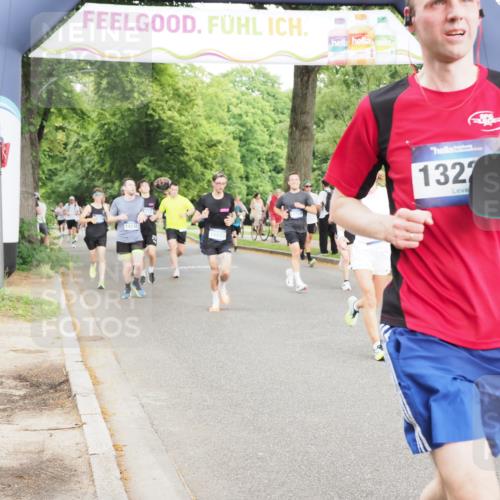 29.06.2025 - hella hamburg halbmarathon MichiJ http://msf.ph/oto/8322364 29.06.2025 10:37:23 Zwischen KM18-KM19 1381, 1630, 2013, 4261, 6115, 7100, 8112, 8657, 9491, 9695, 10860, 13225, 13688, 14012, 14526, 15523, 15620, 15803, 16403, 16891, 18489, 19020 meine-sportfotos.de