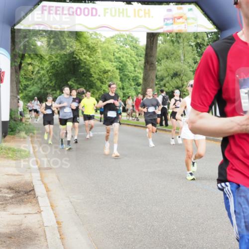 29.06.2025 - hella hamburg halbmarathon MichiJ http://msf.ph/oto/8322375 29.06.2025 10:37:24 Zwischen KM18-KM19 1381, 1630, 4261, 5978, 6115, 6712, 8657, 9695, 13225, 13688, 14012, 14526, 15523, 15620, 15803, 16403, 18064, 18489, 19020 meine-sportfotos.de