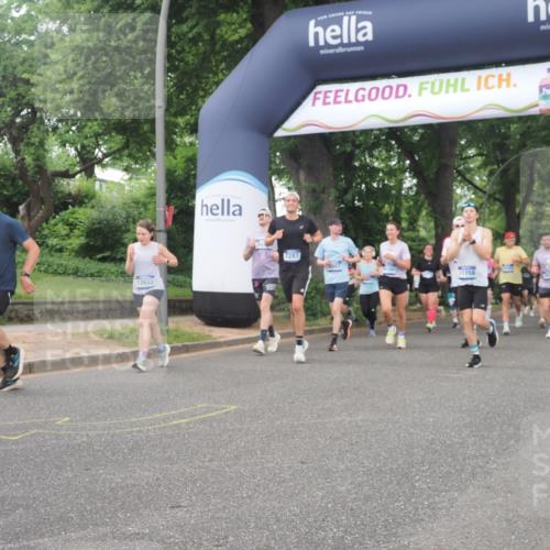 29.06.2025 - hella hamburg halbmarathon KatJ http://msf.ph/oto/8322451 29.06.2025 10:46:05 Zwischen KM18-KM19 2957, 3181, 3425, 6208, 6997, 7259, 7287, 8089 meine-sportfotos.de
