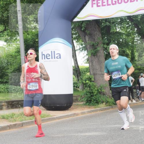 29.06.2025 - hella hamburg halbmarathon KatJ http://msf.ph/oto/8322466 29.06.2025 10:16:38 Zwischen KM18-KM19 7380 meine-sportfotos.de