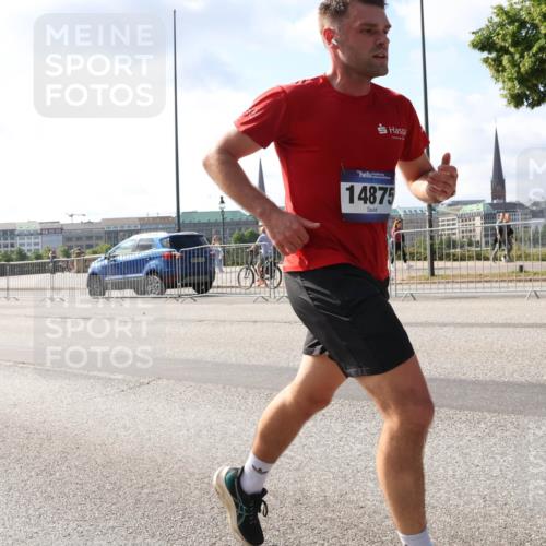 29.06.2025 - hella hamburg halbmarathon Lena Gebhardt http://msf.ph/oto/8322539 29.06.2025 09:48:15 Lombardsbrücke 1933, 14875, 1164, 1290, 1385, 1505, 1562, 1710, 1743, 2196, 2296, 2714, 2767, 3959, 4602, 4860, 5091, 5092, 5315, 5554, 5709, 6684, 6829, 6990, 7884, 8362, 8901, 8933, 9178, 9403, 9944, 10384, 10404, 10793, 10852, 10900, 11202, 11227, 11620, 11745, 11929, 12051, 12290, 12462, 12488, 12514, 12865, 12916, 13483, 13514, 13595, 13798, 13854, 13975, 14387, 14601, 14875, 14908, 14934, 14952, 15015, 15261, 15415, 15701, 15931, 15959, 15965, 16119, 16158, 16964 meine-sportfotos.de