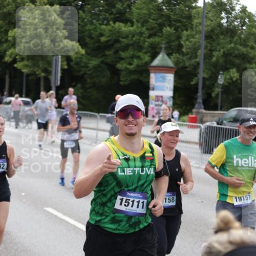 29.06.2025 - hella hamburg halbmarathon Jannik Wohlers http://msf.ph/oto/8322851 29.06.2025 10:39:38 Lombardsbrücke 1058, 1076, 1291, 1586, 1691, 1899, 2019, 2254, 2313, 2866, 2888, 3515, 3607, 3882, 3883, 3884, 4173, 4471, 5229, 5263, 5654, 5877, 5901, 6097, 6548, 6698, 6750, 6890, 6920, 7045, 7455, 7456, 8107, 8612, 8622, 8815, 8865, 8866, 9080, 9187, 9195, 9292, 9495, 10648, 10806, 10818, 10901, 10939, 10953, 11188, 11242, 11244, 11874, 12414, 12883, 12906, 13005, 13069, 13577, 13644, 14327, 14578, 15111, 16532, 16784, 18157, 19163 meine-sportfotos.de