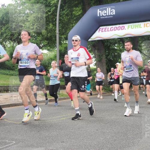29.06.2025 - hella hamburg halbmarathon KatJ http://msf.ph/oto/8322894 29.06.2025 10:46:07 Zwischen KM18-KM19 3181, 3425, 3983, 4502, 6208, 6997, 7259, 7287, 8089 meine-sportfotos.de