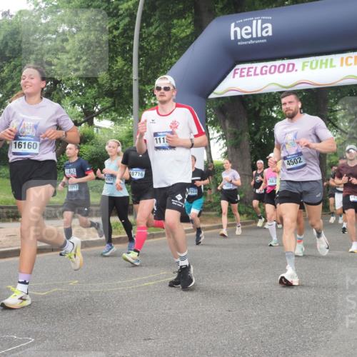 29.06.2025 - hella hamburg halbmarathon KatJ http://msf.ph/oto/8322912 29.06.2025 10:46:08 Zwischen KM18-KM19 3181, 3425, 3983, 4502, 6208, 6997, 7287, 8089 meine-sportfotos.de
