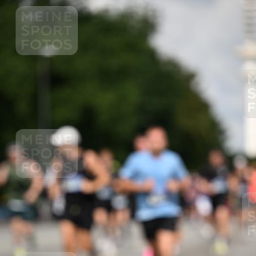 29.06.2025 - hella hamburg halbmarathon Dr. Thomas Lammeyer http://msf.ph/oto/8322945 29.06.2025 09:55:35 Kennedybrücke 1312, 1353, 1569, 1763, 2653, 2880, 3437, 3618, 3697, 4565, 4991, 5014, 5047, 5129, 5231, 5690, 5987, 6490, 6700, 6770, 8074, 8359, 8564, 8900, 9358, 9547, 9659, 10319, 10978, 11021, 11062 meine-sportfotos.de