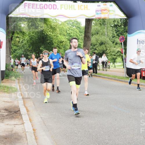 29.06.2025 - hella hamburg halbmarathon MichiJ http://msf.ph/oto/8322947 29.06.2025 10:37:26 Zwischen KM18-KM19 1216, 1381, 4261, 5978, 6712, 9695, 13159, 13225, 13688, 14012, 14248, 14526, 15523, 15620, 16403, 16731, 18064, 18370, 18489, 19020 meine-sportfotos.de