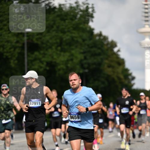 29.06.2025 - hella hamburg halbmarathon Dr. Thomas Lammeyer http://msf.ph/oto/8322967 29.06.2025 09:55:35 Kennedybrücke 1312, 1353, 1569, 1763, 2653, 2880, 3437, 3618, 3697, 4565, 4991, 5014, 5047, 5129, 5231, 5690, 5987, 6490, 6700, 6770, 8074, 8359, 8564, 8900, 9358, 9547, 9659, 10319, 10978, 11021, 11062 meine-sportfotos.de