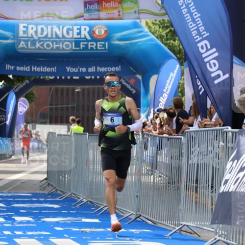 29.06.2025 - hella hamburg halbmarathon Strokosch-Dieckow http://msf.ph/oto/8323097 29.06.2025 10:03:42 Ziel 6 meine-sportfotos.de