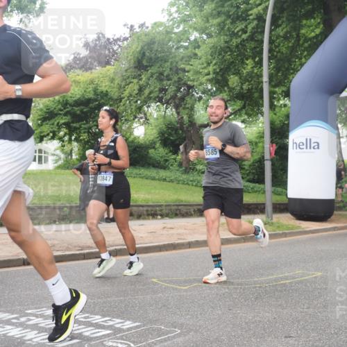 29.06.2025 - hella hamburg halbmarathon KatJ http://msf.ph/oto/8323171 29.06.2025 10:46:11 Zwischen KM18-KM19 3425, 3983, 4502, 6997, 7065, 7287, 8585 meine-sportfotos.de