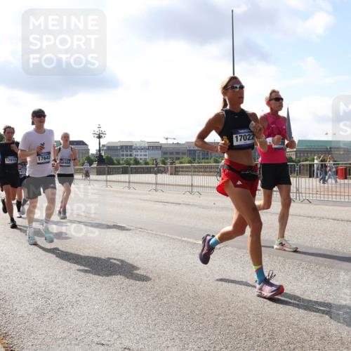 29.06.2025 - hella hamburg halbmarathon Lena Gebhardt http://msf.ph/oto/8323291 29.06.2025 09:48:19 Lombardsbrücke 15931, 12916, 1873, 17643, 0404, 17022, 1164, 1290, 1385, 1505, 1562, 1710, 1743, 2399, 2714, 2767, 3480, 3959, 4602, 4860, 5091, 5092, 5315, 5554, 5709, 6684, 6829, 6990, 7884, 8362, 8933, 9178, 9403, 9944, 10384, 10404, 10793, 10852, 10900, 11202, 11227, 11620, 11745, 11929, 12051, 12290, 12488, 12514, 12865, 12916, 13483, 13595, 13798, 13854, 13975, 14387, 14875, 14908, 14934, 14952, 15015, 15261, 15415, 15701, 15931, 15959, 15965, 16119, 16158 meine-sportfotos.de