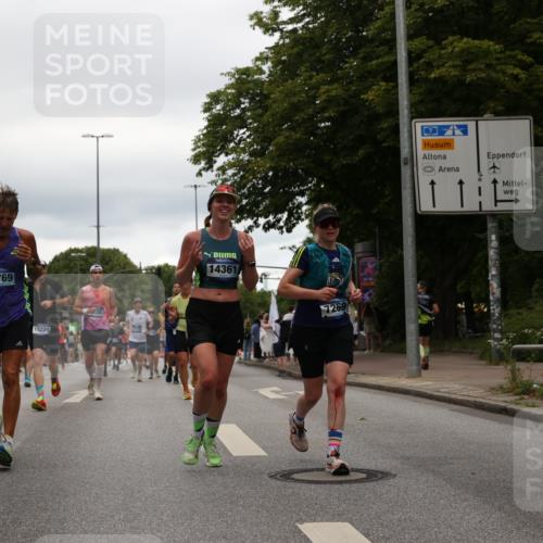 29.06.2025 - hella hamburg halbmarathon Yannick Fuchs http://msf.ph/oto/8323412 29.06.2025 10:51:19 20KM 1200, 1239, 1387, 1563, 1715, 1719, 1972, 2236, 2282, 2652, 3575, 4261, 5015, 5134, 5391, 5457, 5458, 5728, 6720, 6892, 7159, 7269, 8744, 9450, 10383, 10408, 11832, 12144, 12509, 12773, 12774, 13245, 13376, 13523, 13664, 14361, 14737, 14881, 14951, 15090, 15110, 15125, 15189, 15220, 15349, 15664, 16093, 16418, 16830, 16909, 17201, 17758, 17769, 17848, 18388, 18508 meine-sportfotos.de