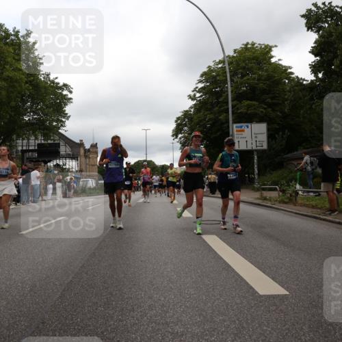 29.06.2025 - hella hamburg halbmarathon Yannick Fuchs http://msf.ph/oto/8323583 29.06.2025 10:51:19 20KM 1200, 1239, 1387, 1563, 1715, 1719, 1972, 2236, 2282, 2652, 3575, 4261, 5015, 5134, 5391, 5457, 5458, 5728, 6720, 6892, 7159, 7269, 8744, 9450, 10383, 10408, 11832, 12144, 12509, 12773, 12774, 13245, 13376, 13523, 13664, 14361, 14737, 14881, 14951, 15090, 15110, 15125, 15189, 15220, 15349, 15664, 16093, 16418, 16830, 16909, 17201, 17758, 17769, 17848, 18388, 18508 meine-sportfotos.de