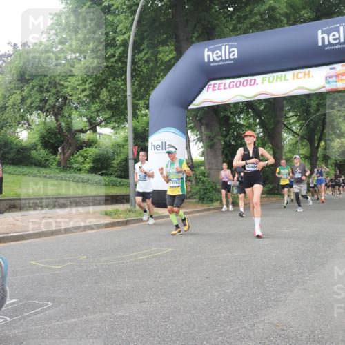 29.06.2025 - hella hamburg halbmarathon KatJ http://msf.ph/oto/8323973 29.06.2025 10:46:18 Zwischen KM18-KM19 2780, 4986, 6220, 8030 meine-sportfotos.de
