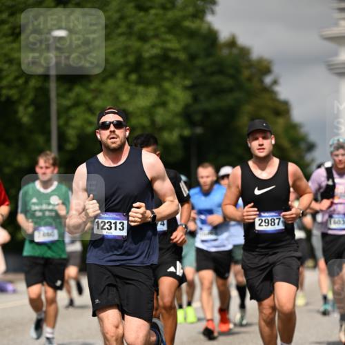 29.06.2025 - hella hamburg halbmarathon Dr. Thomas Lammeyer http://msf.ph/oto/8324037 29.06.2025 10:17:30 Kennedybrücke 1007, 1194, 1859, 1939, 2055, 2359, 2721, 2904, 2961, 2987, 3218, 3729, 4001, 4795, 4950, 5232, 5631, 6026, 6207, 7346, 7460, 7913, 8913, 9128, 9612, 9631 meine-sportfotos.de