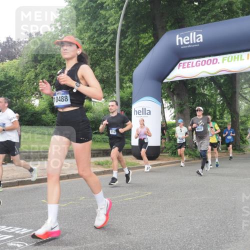 29.06.2025 - hella hamburg halbmarathon KatJ http://msf.ph/oto/8324253 29.06.2025 10:46:19 Zwischen KM18-KM19 2780, 4986, 6220, 8030 meine-sportfotos.de