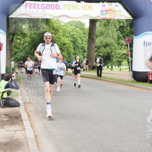 29.06.2025 - hella hamburg halbmarathon MichiJ http://msf.ph/oto/8324298 29.06.2025 10:37:34 Zwischen KM18-KM19 1216, 1399, 2878, 3543, 8899, 9551, 11579, 11975, 13812, 13875, 14794, 16731, 16877, 17001, 17319, 17384, 17908, 18370 meine-sportfotos.de