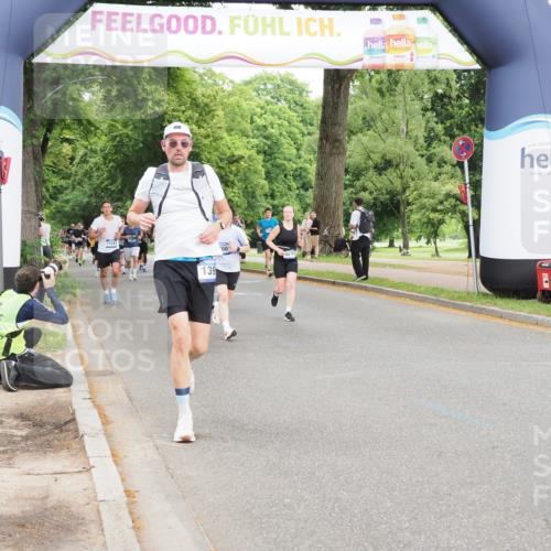 29.06.2025 - hella hamburg halbmarathon MichiJ http://msf.ph/oto/8324340 29.06.2025 10:37:34 Zwischen KM18-KM19 1216, 1399, 2878, 3543, 8899, 9551, 11579, 11975, 13812, 13875, 14794, 16731, 16877, 17001, 17319, 17384, 17908, 18370 meine-sportfotos.de
