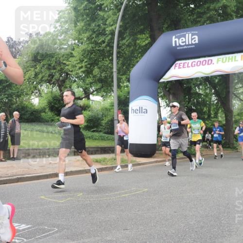 29.06.2025 - hella hamburg halbmarathon KatJ http://msf.ph/oto/8324368 29.06.2025 10:46:20 Zwischen KM18-KM19 2780, 4986, 6220, 8030 meine-sportfotos.de
