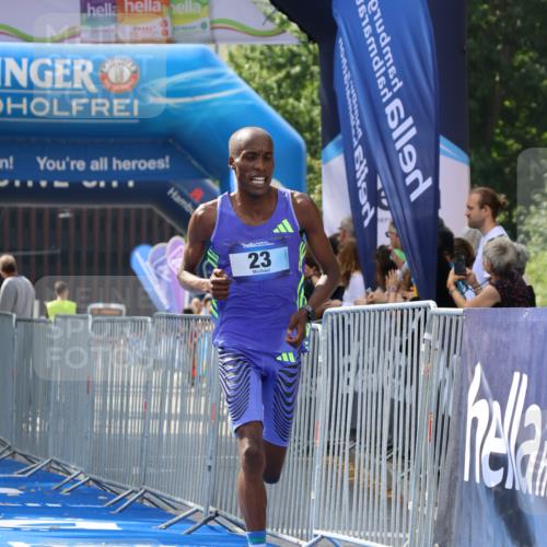 29.06.2025 - hella hamburg halbmarathon Strokosch-Dieckow http://msf.ph/oto/8324383 29.06.2025 10:03:06 Ziel 9, 16, 23 meine-sportfotos.de