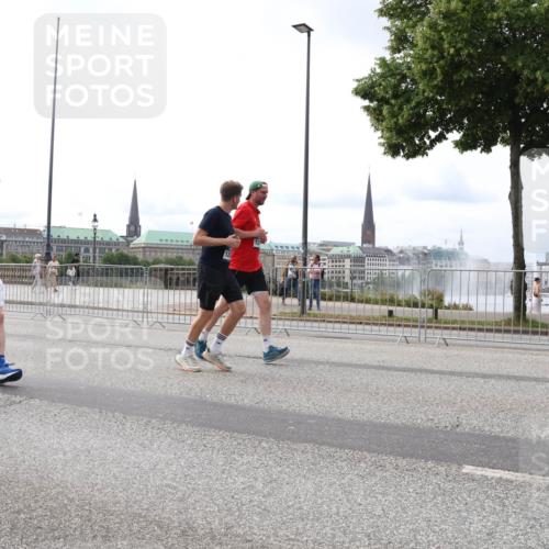 29.06.2025 - hella hamburg halbmarathon Lena Gebhardt http://msf.ph/oto/8324477 29.06.2025 10:23:10 Lombardsbrücke 657, 1029, 1362, 1853, 2766, 2925, 3003, 3029, 3034, 4190, 4266, 4728, 4793, 5223, 5629, 6502, 6578, 6784, 6785, 6849, 7266, 7820, 7891, 8687, 8688, 8716, 8918, 8920, 9133, 9301, 9877, 9913, 10205, 10739, 10826, 11798, 11879, 12025, 12073, 12190, 12265, 12874, 13560, 13921, 14041, 14265, 14338, 14510, 14512, 14525, 14801, 14821, 16416, 16558, 17013, 17099, 17207, 17299, 17719 meine-sportfotos.de