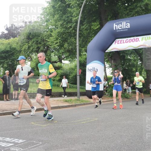 29.06.2025 - hella hamburg halbmarathon KatJ http://msf.ph/oto/8324621 29.06.2025 10:46:22 Zwischen KM18-KM19 4986, 7031, 7223, 7824, 8030, 8509 meine-sportfotos.de