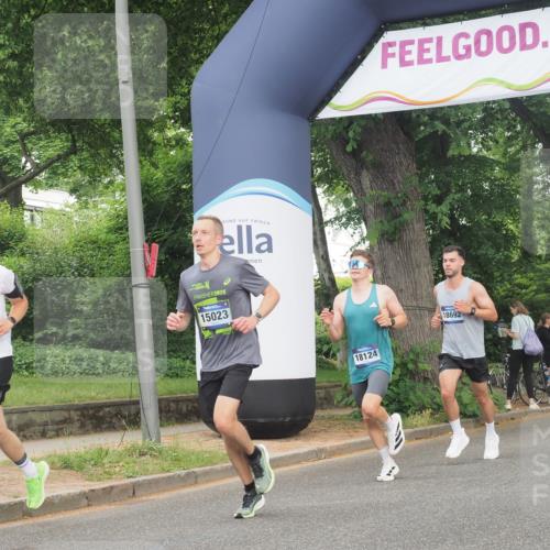 29.06.2025 - hella hamburg halbmarathon KatJ http://msf.ph/oto/8324659 29.06.2025 10:16:56 Zwischen KM18-KM19  meine-sportfotos.de