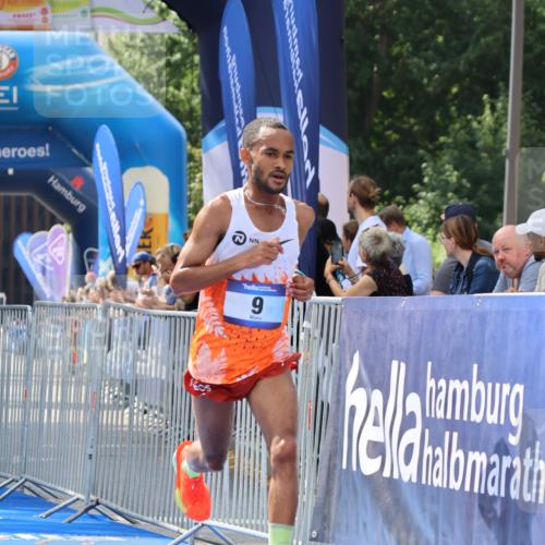 29.06.2025 - hella hamburg halbmarathon Strokosch-Dieckow http://msf.ph/oto/8324706 29.06.2025 10:03:01 Ziel 9, 23 meine-sportfotos.de