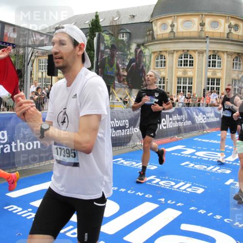 29.06.2025 - hella hamburg halbmarathon Michael Strokosch http://msf.ph/oto/8324732 29.06.2025 10:48:36 Ziel 1163, 1176, 2213, 5421, 10000, 10860, 11451, 11579, 12149, 12690, 13962, 14033, 14990, 15573, 15808, 15917, 17395, 18251, 18815 meine-sportfotos.de