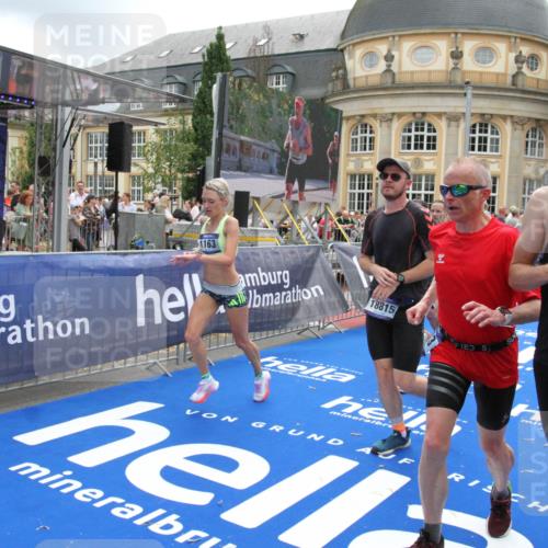 29.06.2025 - hella hamburg halbmarathon Michael Strokosch http://msf.ph/oto/8325114 29.06.2025 10:48:40 Ziel 1163, 1176, 2213, 4553, 5421, 9538, 10000, 10859, 11579, 14511, 15573, 15917, 17127, 18815 meine-sportfotos.de