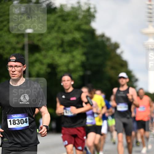 29.06.2025 - hella hamburg halbmarathon Dr. Thomas Lammeyer http://msf.ph/oto/8325115 29.06.2025 09:55:40 Kennedybrücke 1057, 1312, 1353, 1569, 1763, 2653, 2880, 3437, 3618, 3697, 4565, 4871, 5014, 5047, 5129, 5231, 5336, 5690, 5987, 6700, 6770, 7185, 7710, 8074, 8359, 8564, 8900, 9358, 9547, 9659, 10691, 10978, 11021, 11062 meine-sportfotos.de