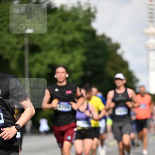29.06.2025 - hella hamburg halbmarathon Dr. Thomas Lammeyer http://msf.ph/oto/8325173 29.06.2025 09:55:40 Kennedybrücke 1057, 1312, 1353, 1569, 1763, 2653, 2880, 3437, 3618, 3697, 4565, 4871, 5014, 5047, 5129, 5231, 5336, 5690, 5987, 6700, 6770, 7185, 7710, 8074, 8359, 8564, 8900, 9358, 9547, 9659, 10691, 10978, 11021, 11062 meine-sportfotos.de