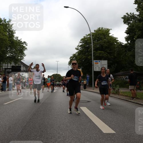 29.06.2025 - hella hamburg halbmarathon Yannick Fuchs http://msf.ph/oto/8325205 29.06.2025 10:51:27 20KM 1200, 1239, 1563, 1715, 1719, 1972, 2236, 2606, 2652, 2806, 3141, 3575, 4261, 4579, 5015, 5134, 5391, 5457, 5458, 6281, 6302, 6720, 6892, 7159, 7269, 7833, 8744, 9450, 10383, 10408, 12144, 12509, 12773, 12774, 13376, 13523, 13664, 14361, 14737, 14881, 14951, 15090, 15110, 15125, 15189, 15220, 15229, 15349, 15664, 16093, 16418, 17201, 17455, 17758, 17769, 18508 meine-sportfotos.de