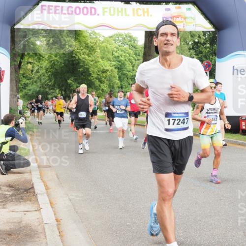 29.06.2025 - hella hamburg halbmarathon MichiJ http://msf.ph/oto/8325217 29.06.2025 10:37:38 Zwischen KM18-KM19 1399, 1507, 3543, 6662, 8153, 8899, 11579, 13463, 14794, 16806, 16877, 17001, 17247, 18228 meine-sportfotos.de