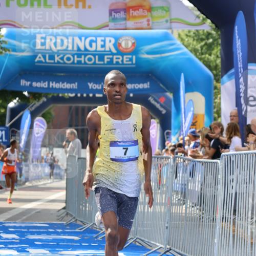 29.06.2025 - hella hamburg halbmarathon Strokosch-Dieckow http://msf.ph/oto/8325295 29.06.2025 10:02:55 Ziel 7, 9 meine-sportfotos.de