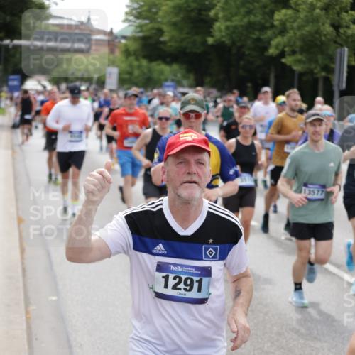 29.06.2025 - hella hamburg halbmarathon Jannik Wohlers http://msf.ph/oto/8325363 29.06.2025 10:39:45 Lombardsbrücke 1018, 1037, 1058, 1076, 1291, 1691, 2019, 2109, 2254, 2515, 2572, 2866, 2888, 3237, 3515, 3607, 3808, 4173, 4271, 4471, 4756, 5113, 5229, 5263, 5351, 5352, 5877, 5901, 6097, 6548, 6673, 6750, 6866, 6876, 6890, 6920, 7108, 7174, 7455, 7456, 7675, 7850, 8815, 9187, 9195, 9292, 9495, 10474, 10806, 10818, 10953, 11188, 11242, 11244, 11653, 11717, 12414, 12444, 12501, 12760, 12906, 13005, 13069, 13290, 13410, 13577, 13651, 14578, 15111, 16681 meine-sportfotos.de