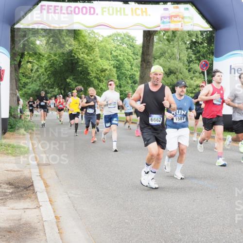29.06.2025 - hella hamburg halbmarathon MichiJ http://msf.ph/oto/8325388 29.06.2025 10:37:40 Zwischen KM18-KM19 1094, 1507, 6662, 8153, 8813, 8899, 11356, 13463, 15966, 16242, 16806, 16877, 17001, 17247, 18228, 18499 meine-sportfotos.de