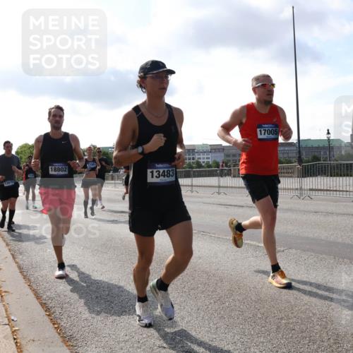 29.06.2025 - hella hamburg halbmarathon Lena Gebhardt http://msf.ph/oto/8325451 29.06.2025 09:48:32 Lombardsbrücke 18802, 13975, 2399, 13483, 17005, 19, 1290, 1385, 1505, 1710, 1743, 2262, 2399, 2714, 2767, 3480, 3547, 3959, 4359, 4381, 4860, 5091, 5307, 5315, 5554, 5709, 6684, 6829, 6990, 6993, 7152, 7154, 7884, 8121, 8571, 8933, 9403, 10190, 10404, 10793, 10852, 11202, 11227, 11620, 11929, 12044, 12051, 12290, 12488, 12514, 12916, 13483, 13595, 13940, 13975, 14875, 14908, 15015, 15701, 15931, 15959, 16119, 16158 meine-sportfotos.de