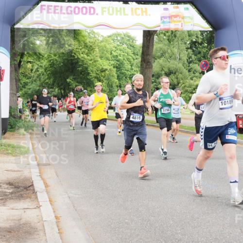 29.06.2025 - hella hamburg halbmarathon MichiJ http://msf.ph/oto/8325737 29.06.2025 10:37:42 Zwischen KM18-KM19 1094, 1507, 4816, 5115, 6662, 8153, 8813, 8899, 10189, 11356, 11455, 12733, 13463, 15966, 16242, 16806, 16843, 16887, 17247, 18228, 18499 meine-sportfotos.de
